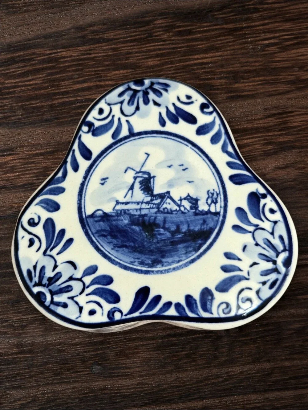 Vintage Dutch Delft Blue Trinket Box Porcelain Clover Shape DAIC Holland Gift